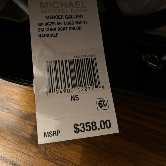 MICHAEL Michael Kors Mercer Gallery Convertible Shoulder Bag - Picture 6 of 7